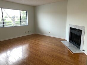 15220 S Normandie Ave, Unit 304 in Gardena, CA - Building Photo - Building Photo