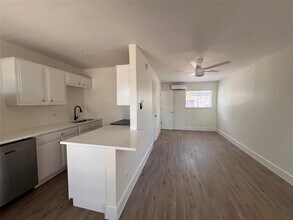 4712 Depew Ave in Austin, TX - Building Photo - Building Photo