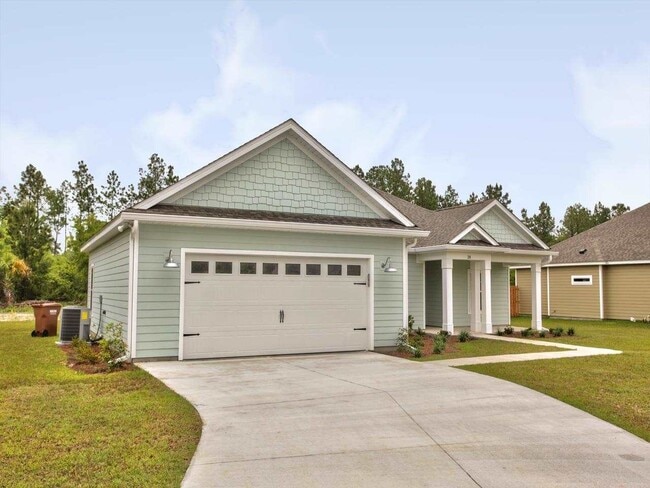 28 London Cir in Crawfordville, FL - Building Photo - Building Photo