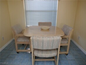 12150 Kelly Sands Way in Ft. Myers, FL - Building Photo - Building Photo