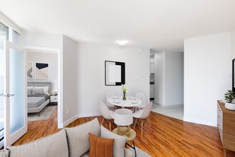 1265 Burnaby St in Vancouver, BC - Building Photo - Building Photo