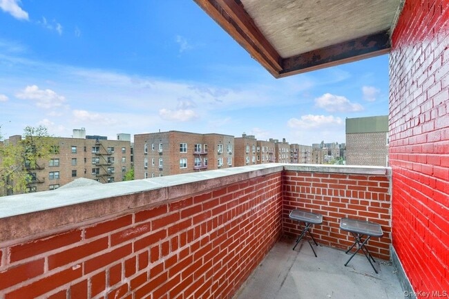 65-36 Wetherole St in Queens, NY - Building Photo - Building Photo
