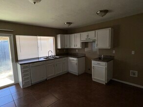 6905 Blackberry Dr in Arlington, TX - Building Photo - Building Photo