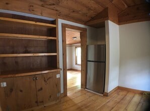 372 NY-208 in New Paltz, NY - Building Photo - Building Photo