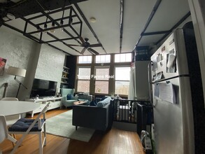 4 Champney Pl, Unit 3 in Boston, MA - Building Photo - Building Photo