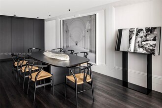 1040 Biscayne Blvd in Miami, FL - Building Photo - Building Photo