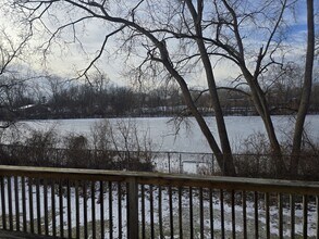 94 E Montcalm St in Pontiac, MI - Building Photo - Building Photo