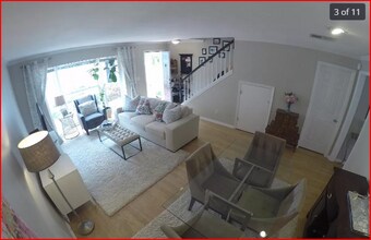 303 S Bungalow Park Ave in Tampa, FL - Foto de edificio - Building Photo