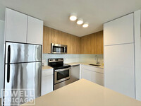 2345 N Clark St, Unit 1 Bed in Chicago, IL - Foto de edificio - Building Photo