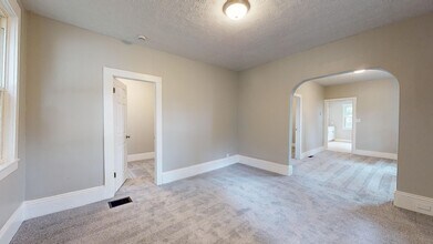 2967 W 38th St in Cleveland, OH - Building Photo - Building Photo