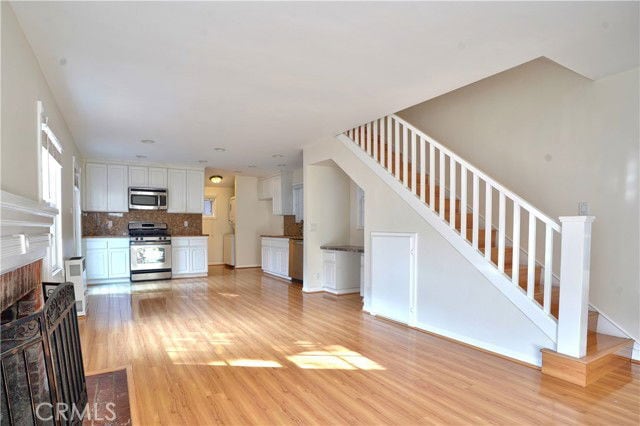 property at 1105 N Beverly Glen Blvd