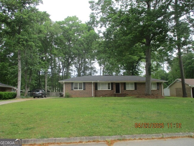 property at 113 Millwood Rd