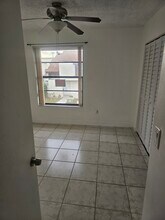 9732 NW 4th Ln in Miami, FL - Foto de edificio - Building Photo