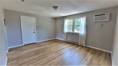 198 Boston Post Rd E, Unit 10 in Marlborough, MA - Building Photo - Building Photo