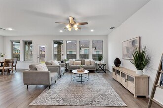 2437 Burberry Ln in Leander, TX - Building Photo - Building Photo