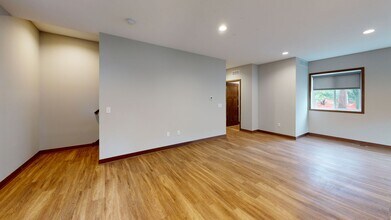 1107 7th St SE in Minneapolis, MN - Building Photo - Building Photo