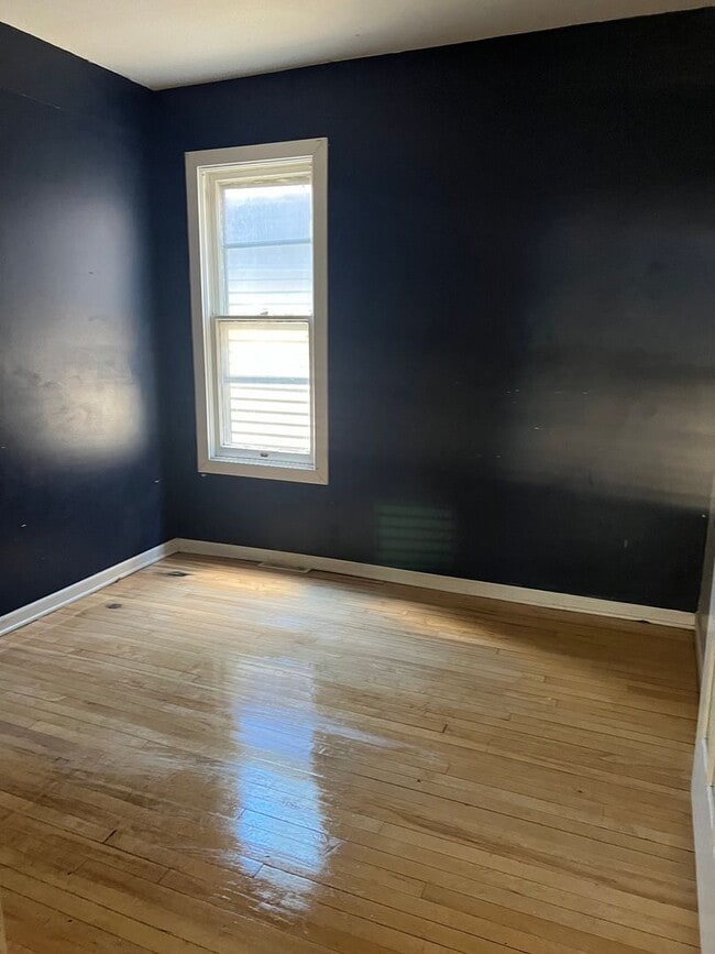 property at 3215 N 34th St