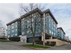 The Pointe at First Hill in Seattle, WA - Building Photo - Building Photo