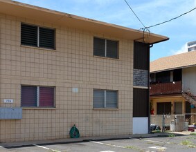 724 Laau St in Honolulu, HI - Foto de edificio - Building Photo