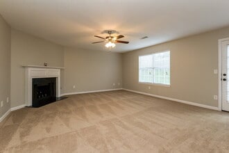 6973 Foxmoor Way in Douglasville, GA - Building Photo - Building Photo