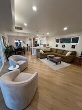 9415 Mesa Terrace in La Mesa, CA - Building Photo - Building Photo