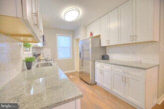 2708 Oakley Ave in Baltimore, MD - Building Photo - Building Photo