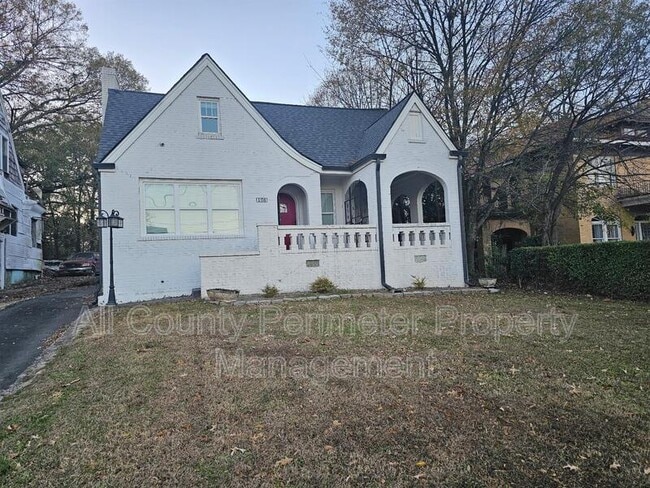 property at 198 Joseph E. Lowery Blvd NW