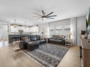 1123 Station Manor Ln in Tomball, TX - Building Photo - Building Photo