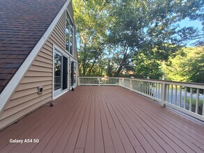 753 Buddington Rd in Groton, CT - Building Photo - Building Photo