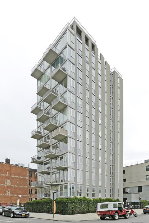 Persam White Apartments in Brooklyn, NY - Building Photo