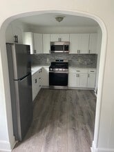 1048 W Nesquehoning St in Easton, PA - Building Photo - Building Photo