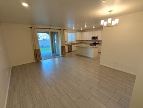 1310 Ossa St in Henderson, NV - Building Photo - Building Photo