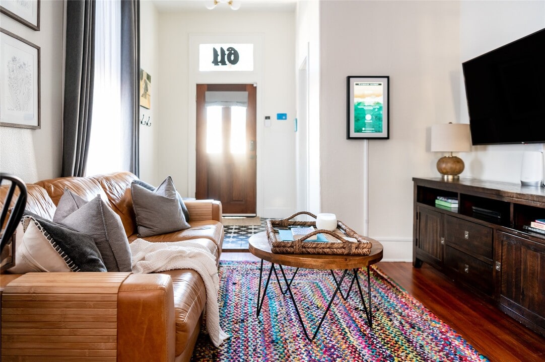 611 16th St in Galveston, TX - Building Photo