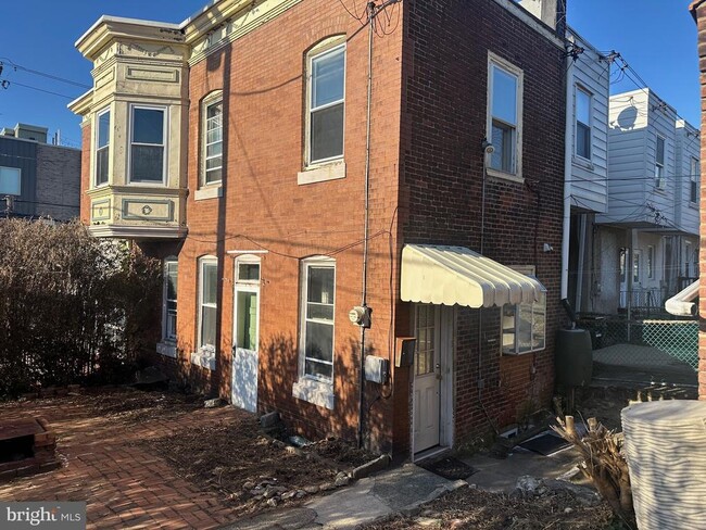 4201 Terrace St in Philadelphia, PA - Building Photo - Building Photo