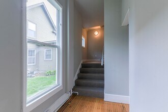 2217-2217 Grand Ave S in Minneapolis, MN - Building Photo - Building Photo