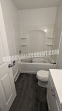 1025 Adams St in Waterloo, IA - Building Photo - Building Photo