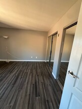 12023 Alta Carmel Ct, Unit 266 in San Diego, CA - Building Photo - Building Photo