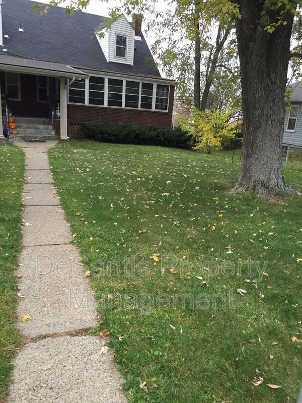 3571 Brodhead Rd in Monaca, PA - Building Photo - Building Photo