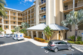 THE MARENDA in Indialantic, FL - Building Photo - Building Photo