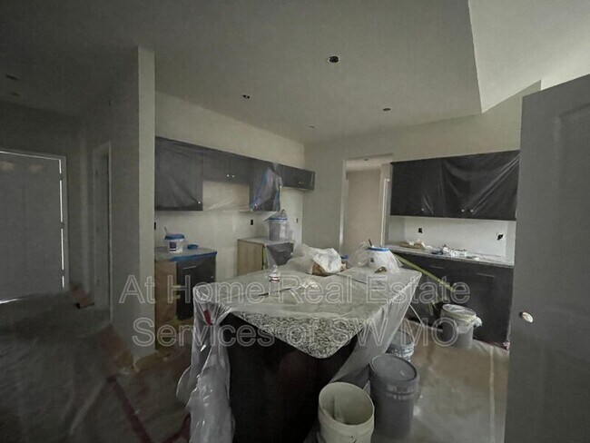 303 Rosalie St - 2
