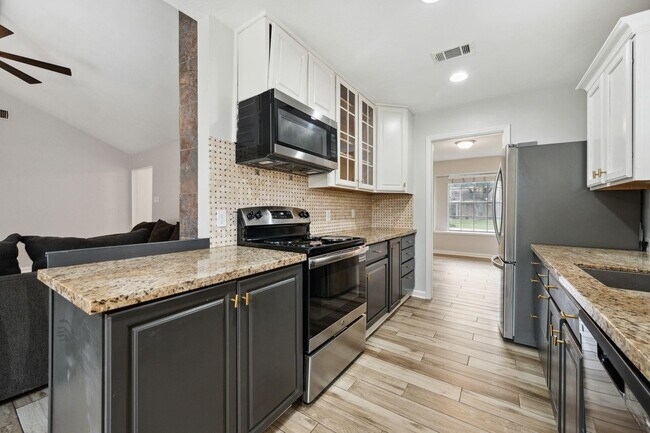 4023 Broken Elm Dr in Spring, TX - Building Photo - Building Photo