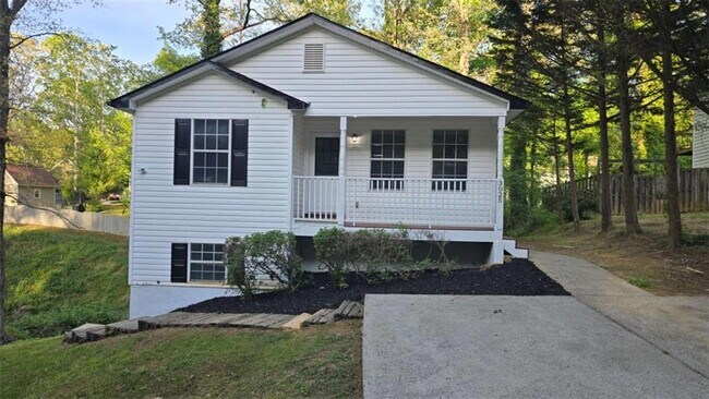property at 3025 Mangum Dr