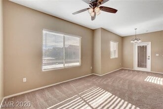 9580 W Reno Ave in Las Vegas, NV - Building Photo - Building Photo