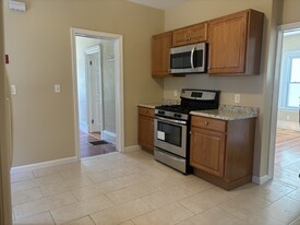 36 Gledhill Ave, Unit #1 in Everett, MA - Building Photo
