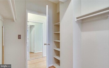 1711 Massachusetts Ave NW in Washington, DC - Building Photo - Building Photo