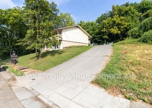 2329 Dodson Ave in Knoxville, TN - Building Photo - Building Photo
