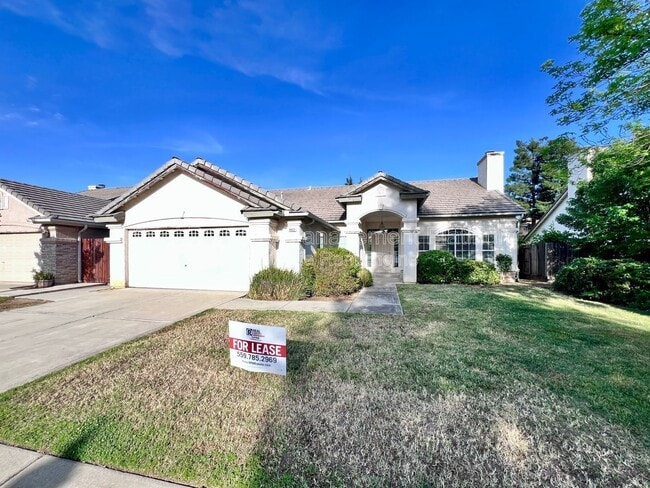 8622 N Heartland Way in Fresno, CA - Building Photo - Building Photo