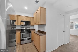 224 Moore Dr in Berryville, VA - Building Photo - Building Photo