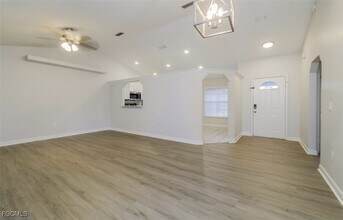 3919 SE 2nd Pl in Cape Coral, FL - Building Photo - Building Photo