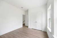 835 Paul Quinn St photo'